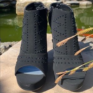 Bella Vita Black Diamond studed Soft wedge Hill